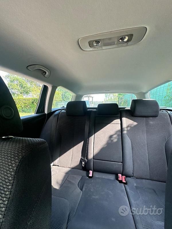 Usata VW Passat 75 CV (55 kW) 2007 Grigio Station wagon