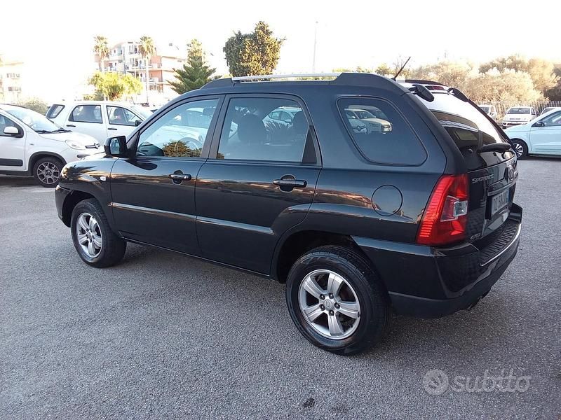 Usata Kia Sportage Active 141 CV (103 kW) 2010 Nero SUV