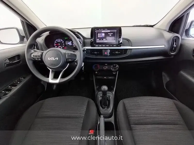 Usata Kia Picanto Urban 67 CV (49 kW) 2024 Argento Utilitaria
