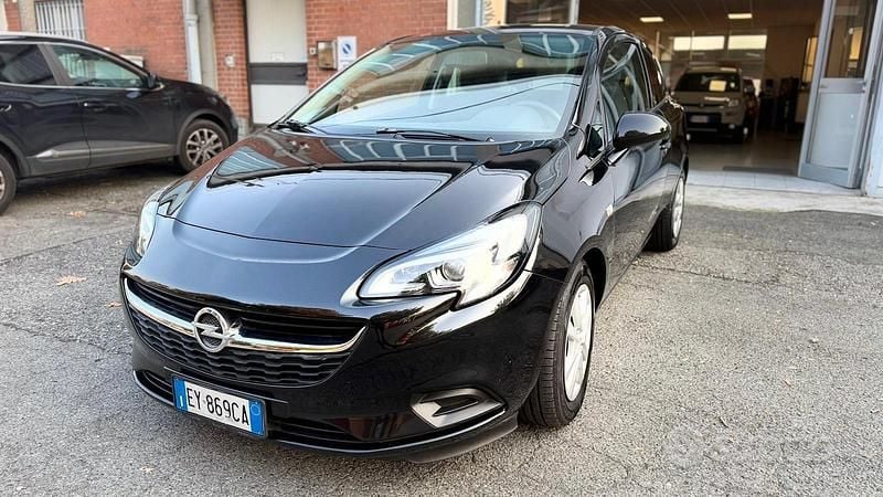 Nero Usata 2015 Opel Corsa Coupé | 5490 € (Buon prezzo) - Immagine 1/4