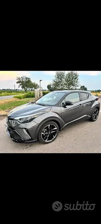 Usata Toyota C-HR Sport 152 CV (111 kW) 2022 Grigio SUV