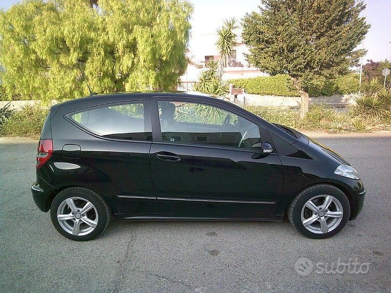 Usata Mercedes A200 Avantgarde 140 CV (102 kW) 2005 Nero Coupé