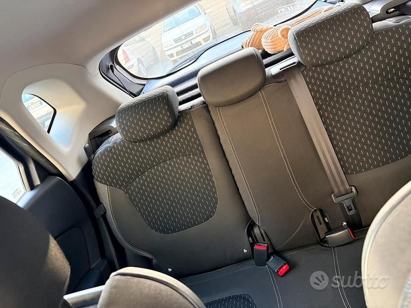 Occasion Renault Captur 90 ch (66 kW) 2017 Gris SUV