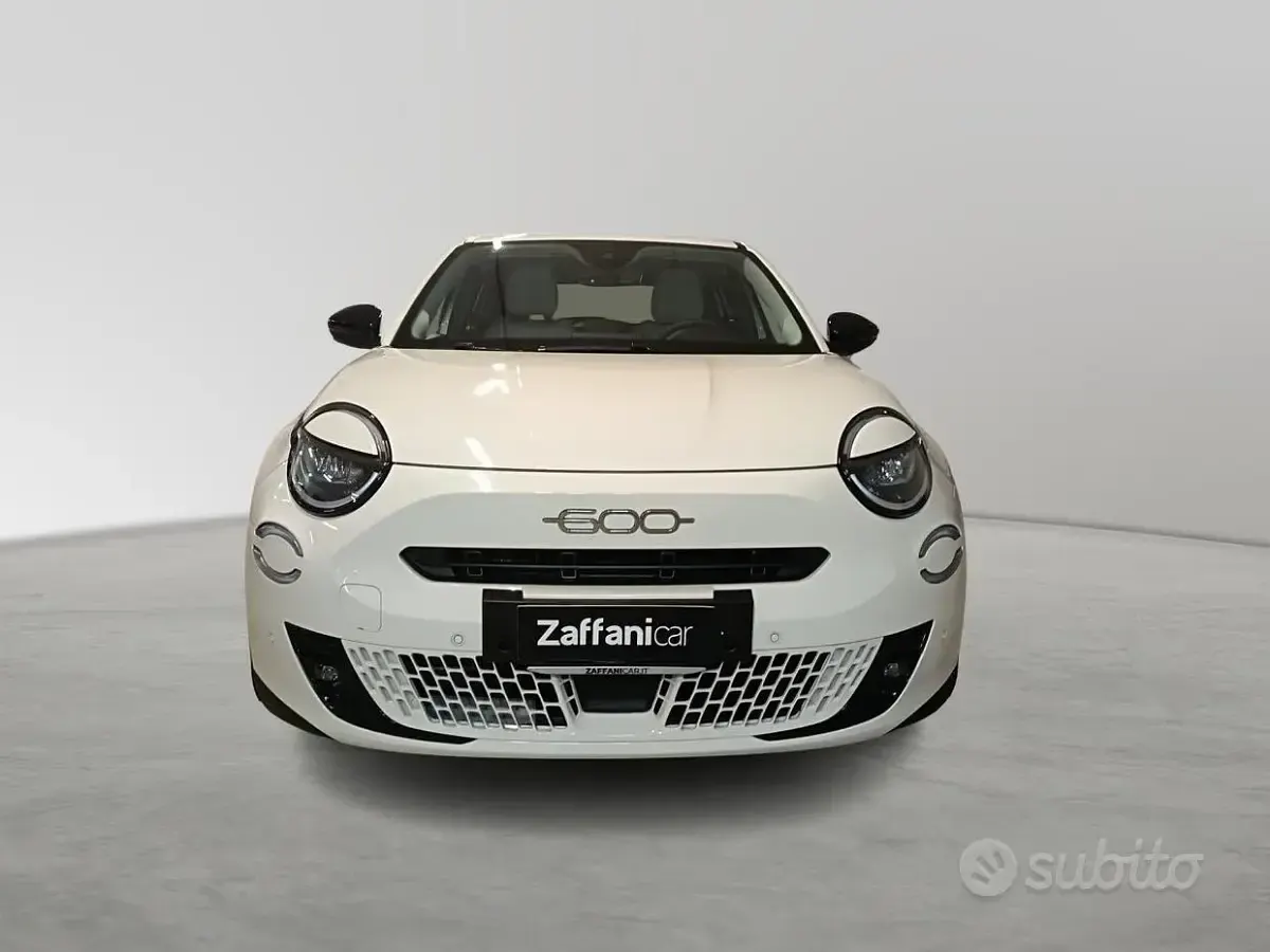 Usata Fiat 600 La Prima 101 CV (74 kW) 2025 Bianco SUV