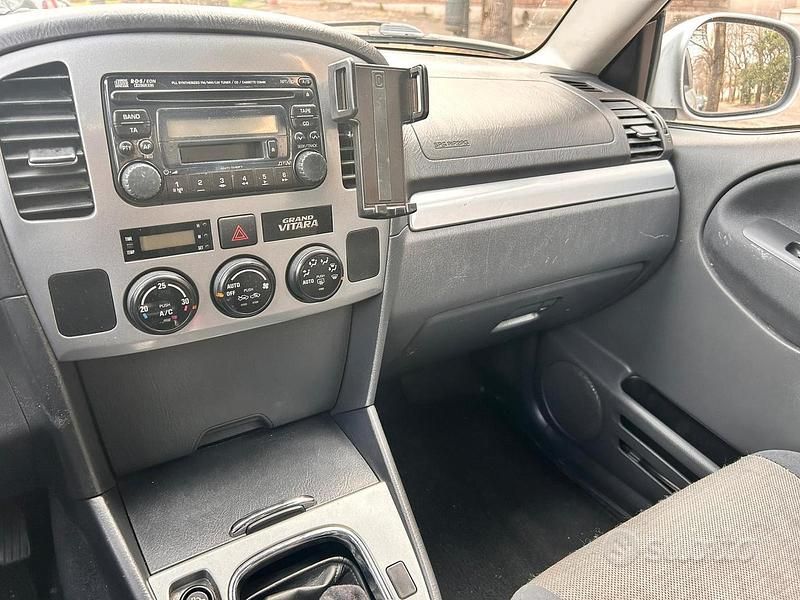 Usata Suzuki Vitara 109 CV (80 kW) 2004 SUV