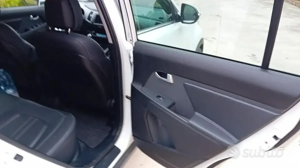 Usata Kia Sportage 115 CV (84 kW) 2016 Bianco SUV