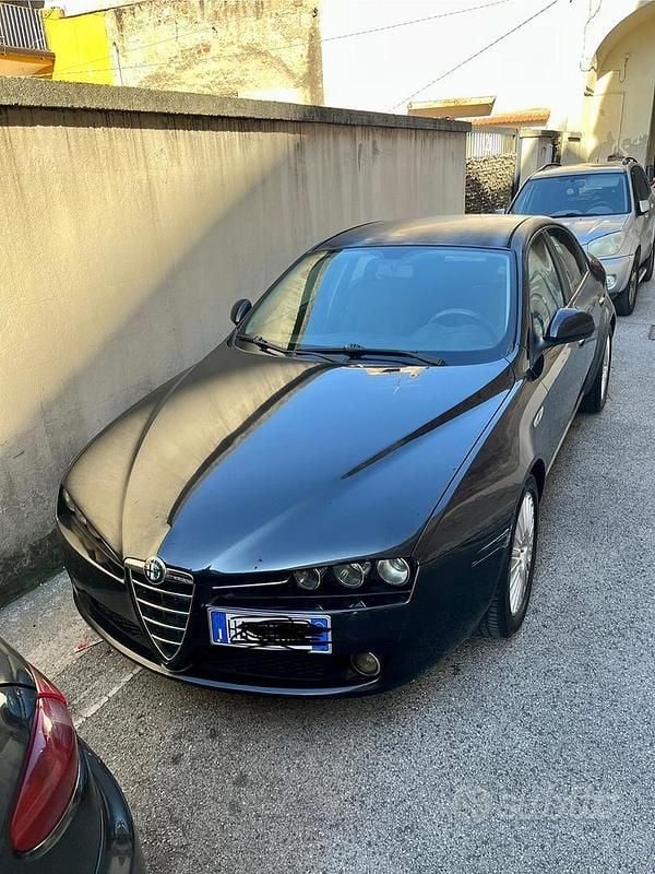 Second-hand Alfa Romeo 159 150 CP (110 kW) 2008 Negru Berlinǎ