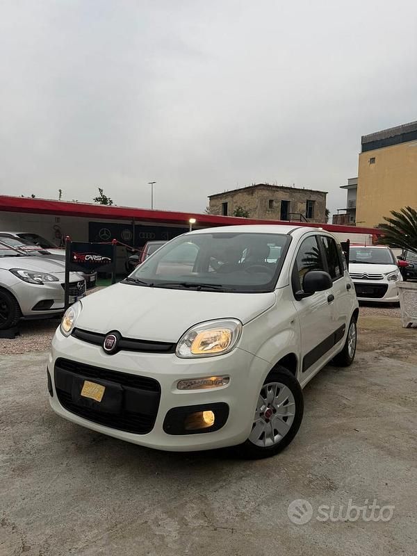 Usata Fiat Panda Easy 69 CV (50 kW) 2015 Bianco Berlina