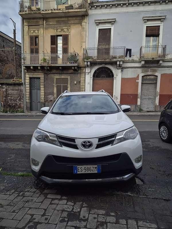 Usata Toyota RAV4 Active 124 CV (91 kW) 2014 SUV