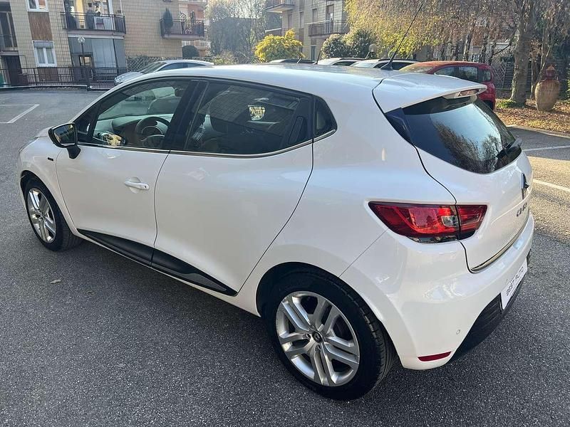 Usata Renault Clio IV 73 CV (53 kW) 2018 Bianco Berlina