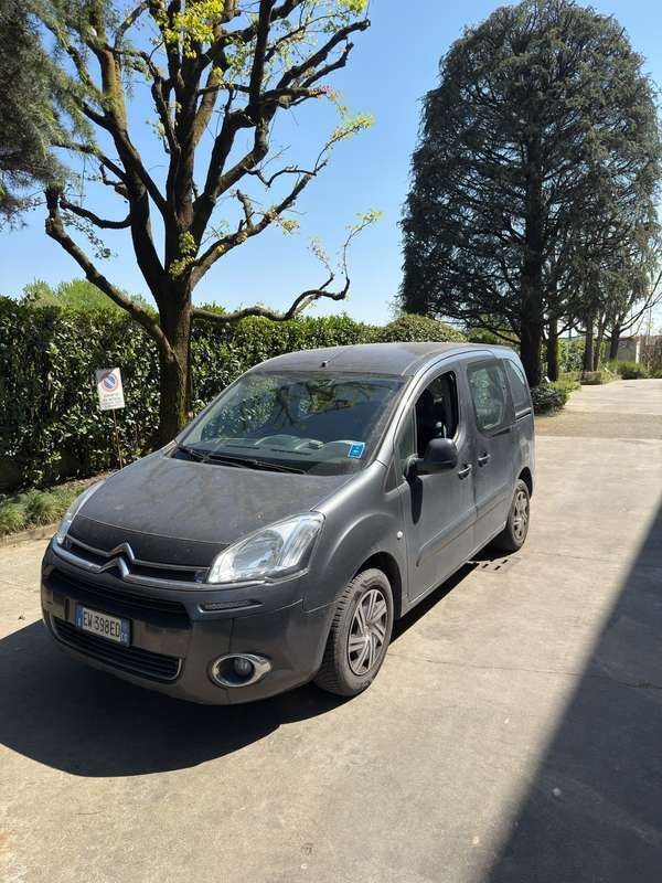 Usata 2014 Citroën Berlingo Monovolume | 4000 € - Immagine 1/4