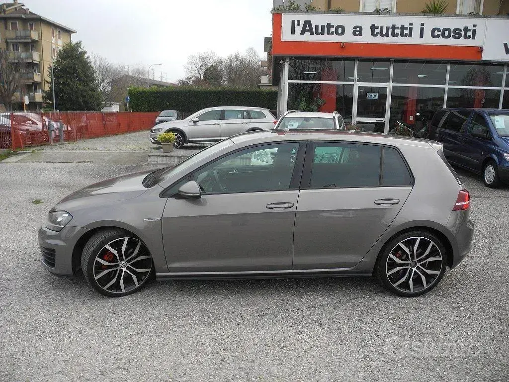 Käytetty VW Golf VII GTD 184 HP (135 kW) 2017 Harmaa Sedan