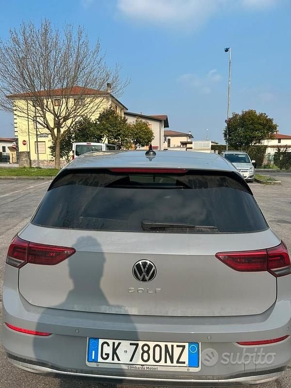 Usata VW Golf VIII 150 CV (110 kW) 2022 Grigio Berlina