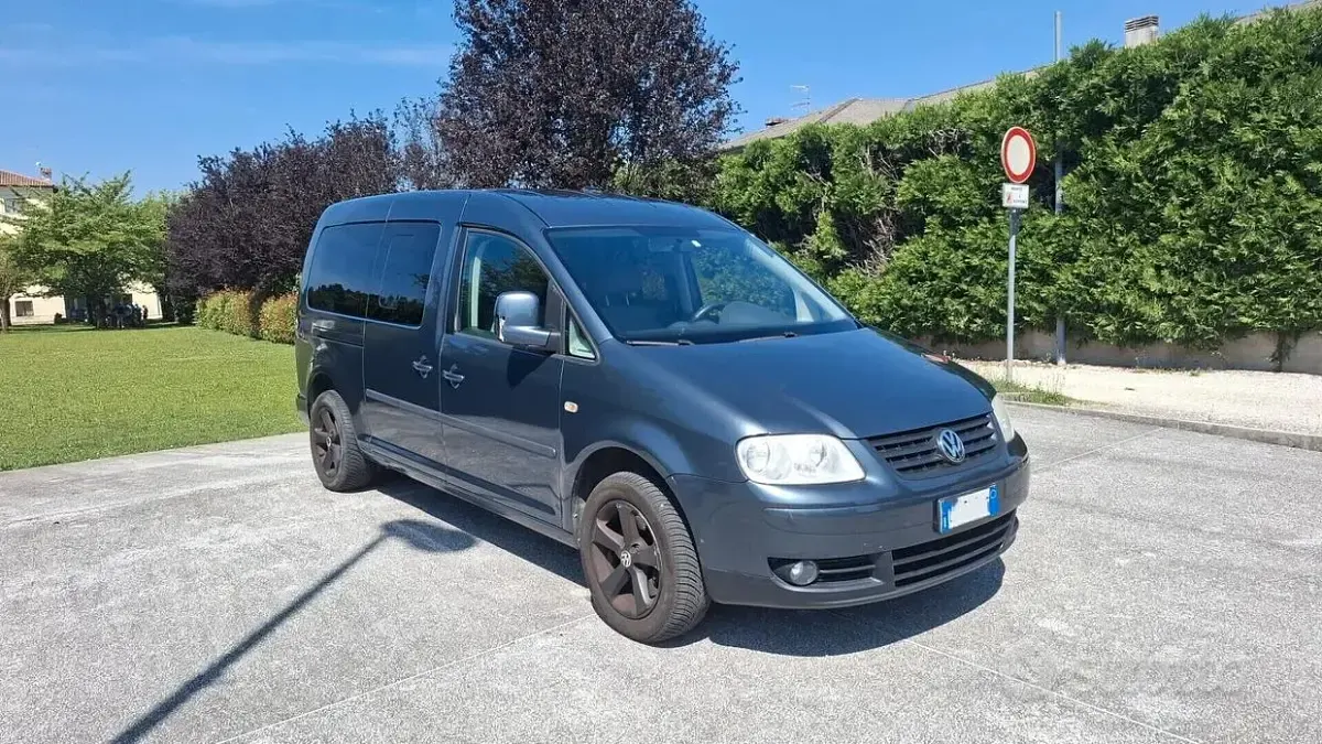 Usata VW Caddy 140 CV (102 kW) 2009 Monovolume
