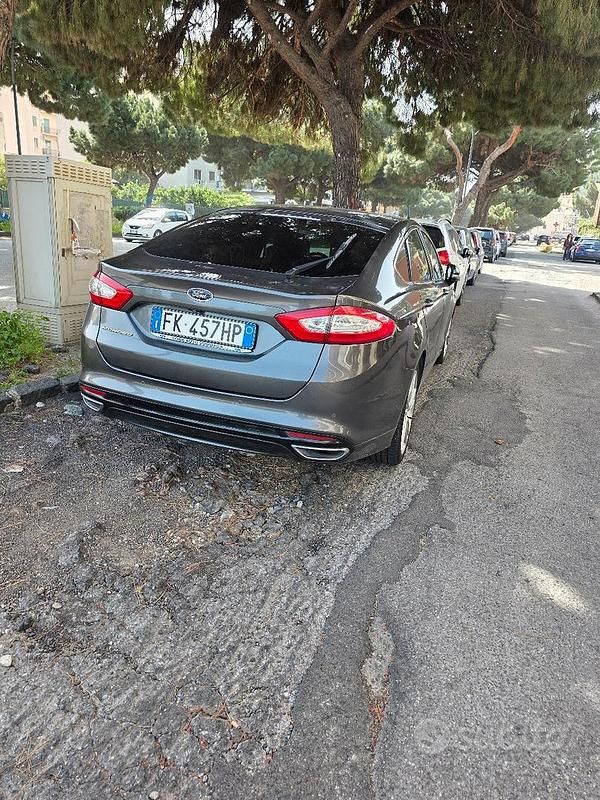 Usata Ford Mondeo 150 CV (110 kW) 2017 Grigio Berlina