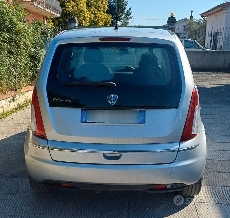 Usata Lancia Musa 69 CV (50 kW) 2010 Grigio Monovolume