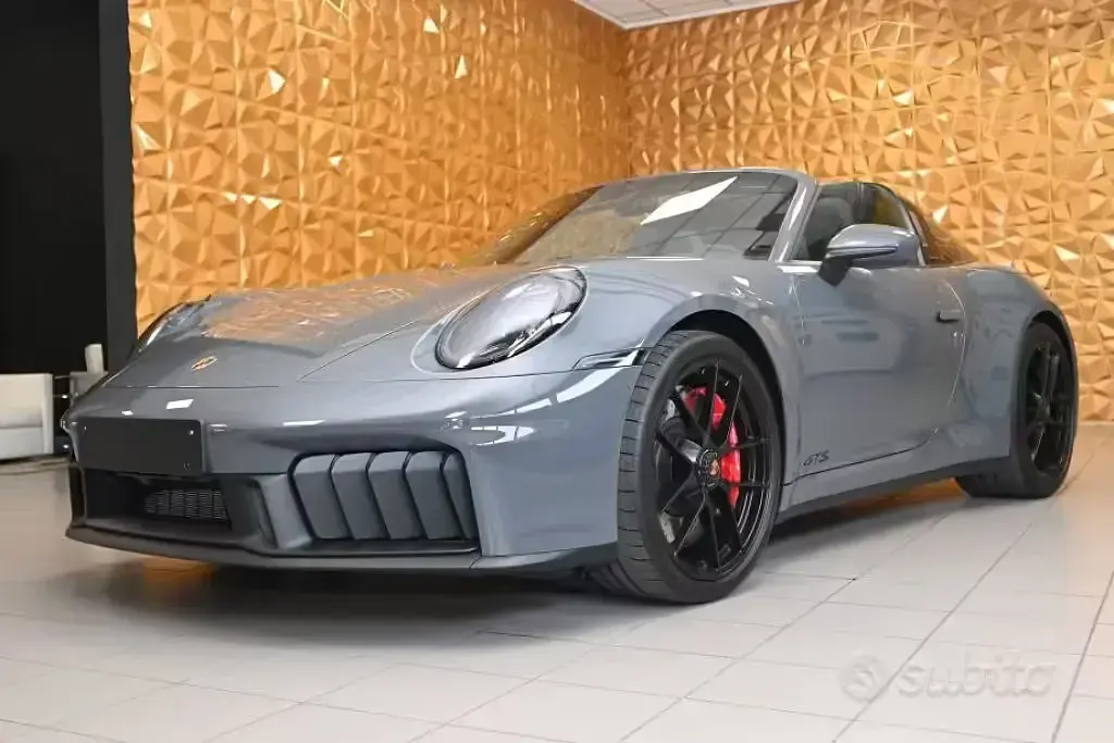Usata Porsche 992 541 CV (397 kW) 2026 Cabrio