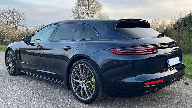 Usata Porsche Panamera S E-Hybrid Sport Turismo 330 CV (242 kW) 2019 Blu/azzurro Berlina
