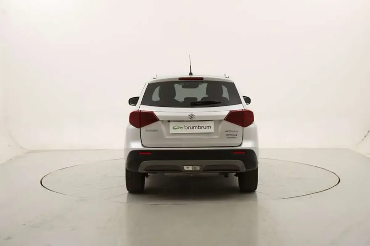 Usata Suzuki Vitara Cool 129 CV (94 kW) 2021 Argento SUV