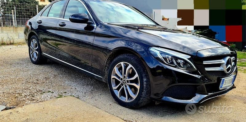 Usata Mercedes C220 194 CV (142 kW) 2018 Nero Berlina