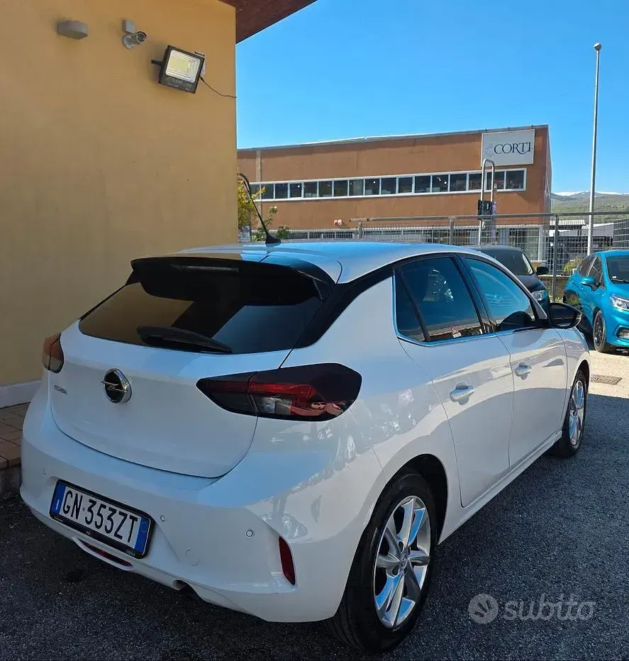 Usata Opel Corsa Elegance 75 CV (55 kW) 2023 Bianco Utilitaria