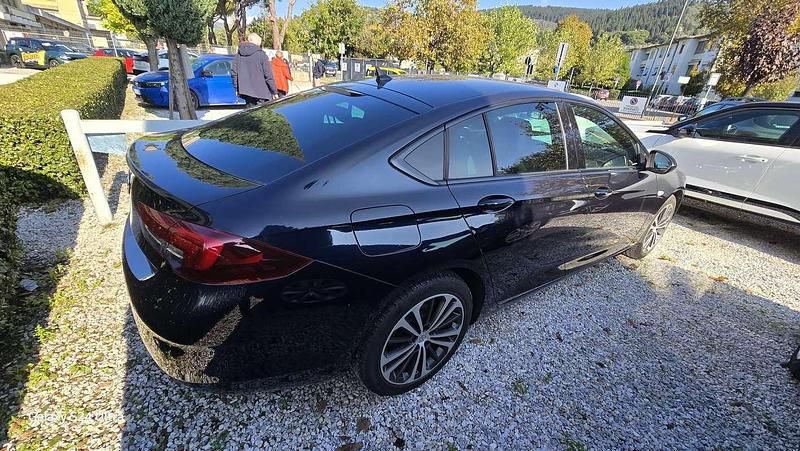 Usata Opel Insignia 136 CV (100 kW) 2020 Berlina