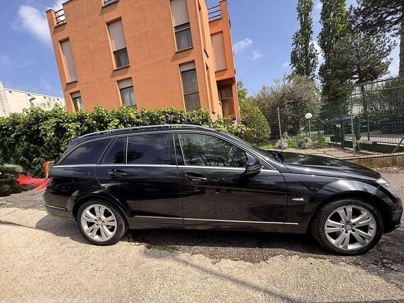 Usata Mercedes C220 Executive 170 CV (125 kW) 2011 Nero Station wagon