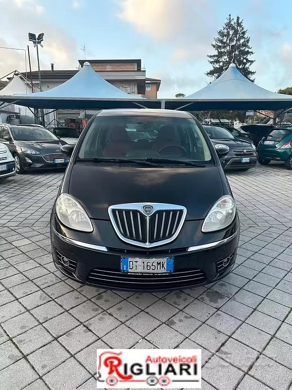 Usata Lancia Musa 90 CV (66 kW) 2009 Nero Monovolume