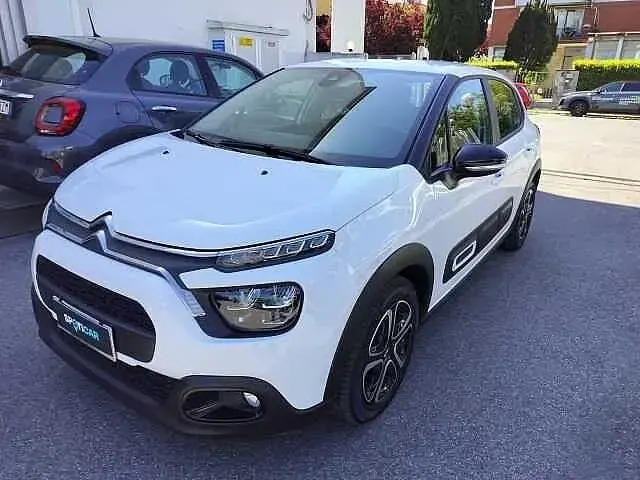 Usata Citroën C3 PureTech 83 CV (61 kW) 2024 Bianco Berlina