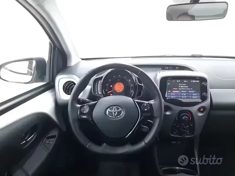 Brugt Toyota Aygo Business Edition 72 HK (52 kW) 2019 Hvid Hatchback