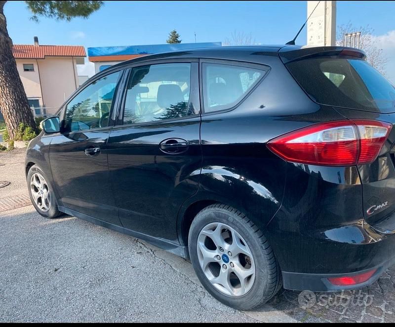 Usata Ford C-MAX 115 CV (84 kW) 2012 Nero Monovolume