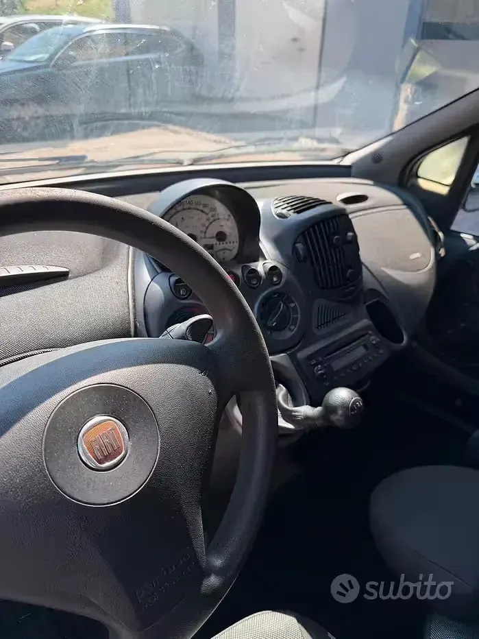 Usata Fiat Multipla Emotion 103 CV (75 kW) 2010 Grigio Monovolume