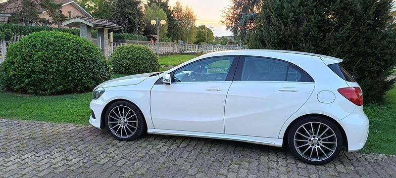 Bianco Usata 2014 Mercedes A200 Premium Tre volumi | 11.000 € (Ottimo prezzo) - Immagine 1/4