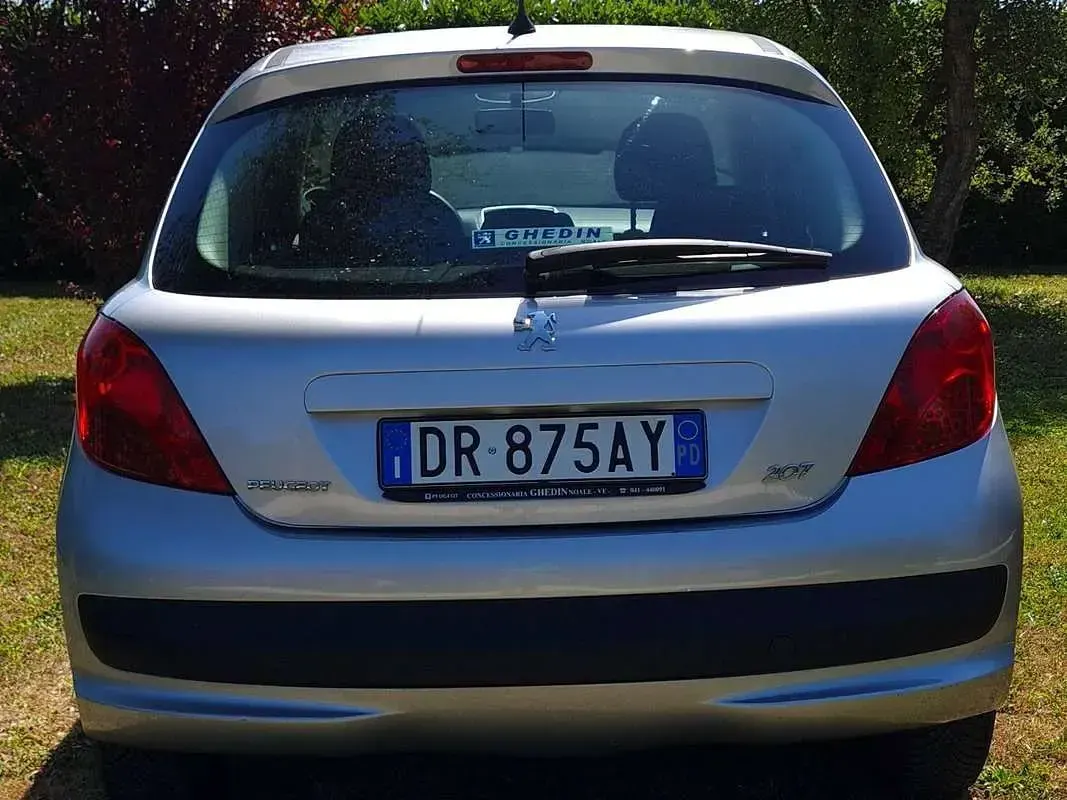 Usata Peugeot 207 Sport 73 CV (53 kW) 2008 Grigio Berlina
