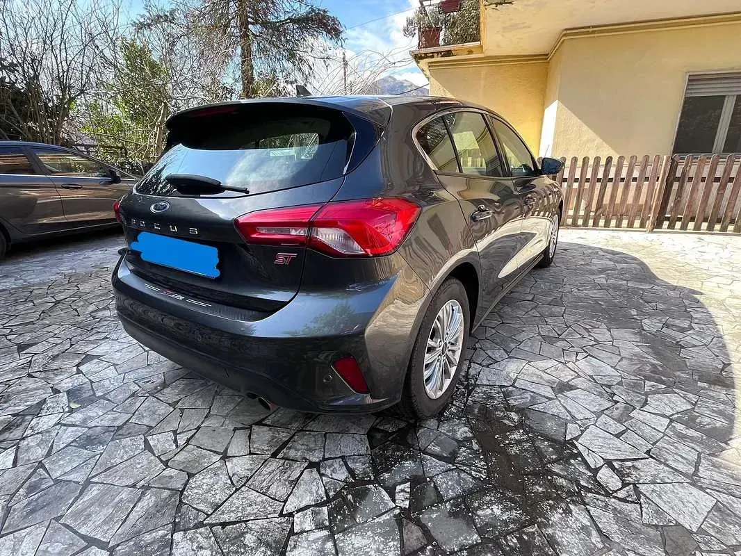 Usata Ford Focus Titanium S 125 CV (91 kW) 2018 Grigio Berlina