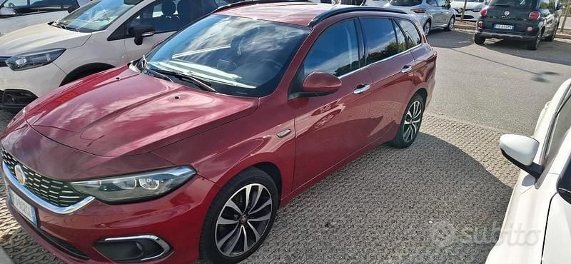 Usata Fiat Tipo 120 CV (88 kW) 2017 Rosso