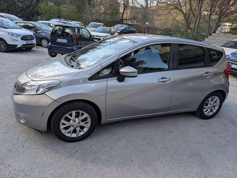 Usata Nissan Note Acenta+ 76 CV (55 kW) 2016 Argento Utilitaria
