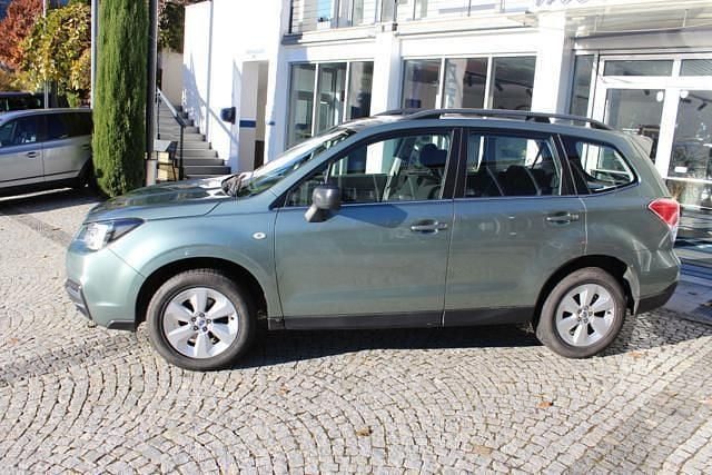 Usata Subaru Forester Style 147 CV (108 kW) 2017 Verde SUV