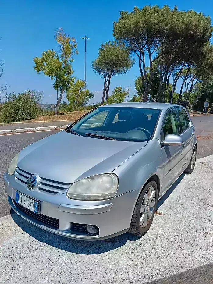 Usata VW Golf IV 115 CV (84 kW) 2005 Grigio Berlina