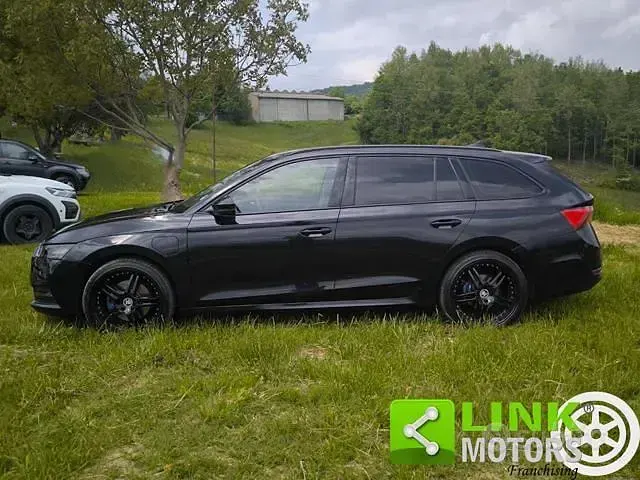 Usata Skoda Octavia Executive 150 CV (110 kW) 2021 Nero Station wagon