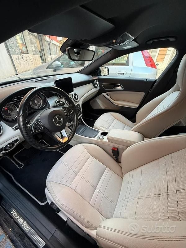 Usata Mercedes CLA200 2016 Nero Coupé