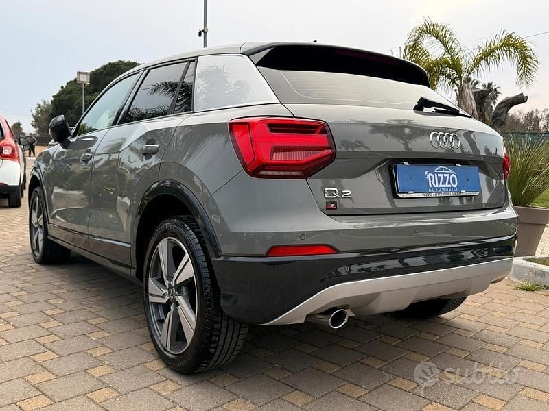 Usata Audi Q2 S-Line 116 CV (85 kW) 2020 Grigio SUV