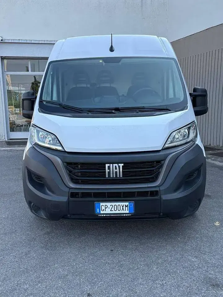 Usata Fiat Ducato 140 CV (102 kW) 2023 Bianco Furgone