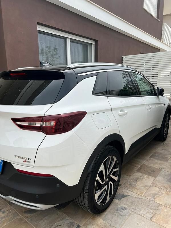 Usata Opel Grandland X Ultimate 136 CV (100 kW) 2019 Bianco SUV