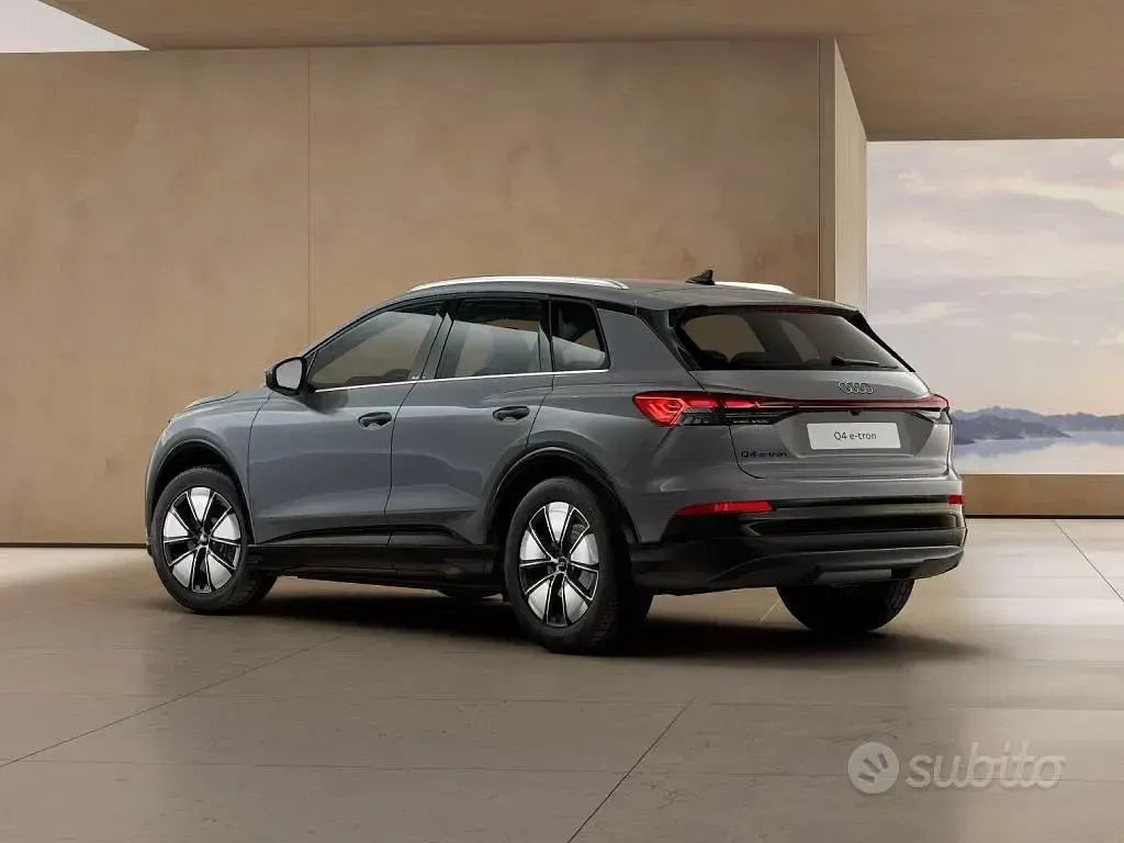 Nuova Audi Q4 e-tron Advanced 210 kW (286 CV) 2026 Grigio SUV