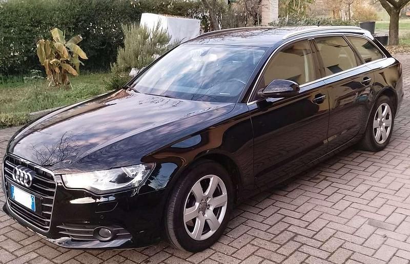 Usata Audi A6 177 CV (130 kW) 2013 Nero Station wagon