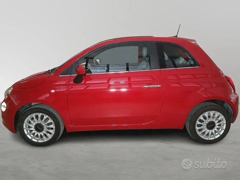 Usata Fiat 500 Dolcevita 69 CV (50 kW) 2022 Rosso Berlina