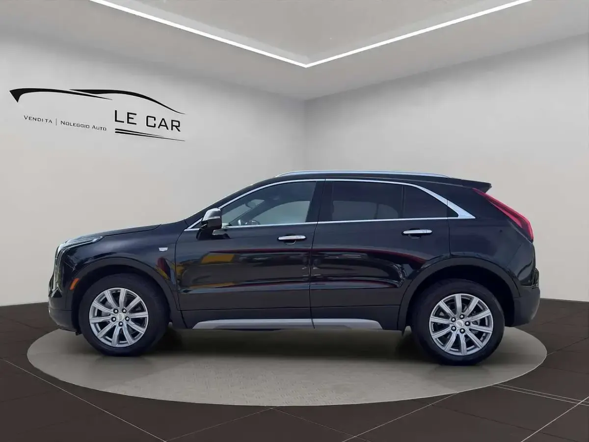 Usata Cadillac XT4 174 CV (127 kW) 2022 Nero SUV