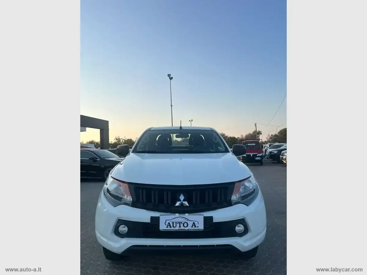 Usata Mitsubishi L200 154 CV (113 kW) 2018 Bianco Pick-up