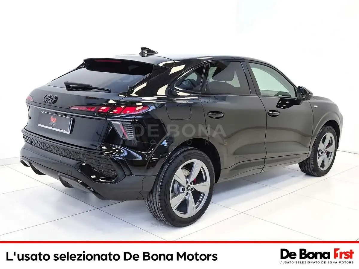 Nuova Audi Q3 Sportback Business 150 CV (110 kW) 2026 Nero SUV